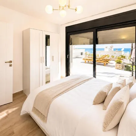 Stunning 3-bedroom Sea View With Private Pool, Garden & Bbq In Yalikavak,