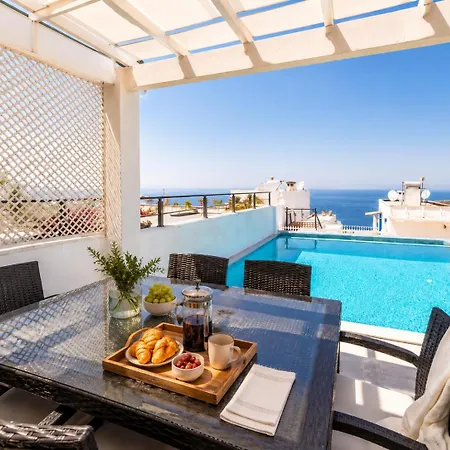 Stunning 3-bedroom Sea View With Private Pool, Garden & Bbq In Yalikavak,