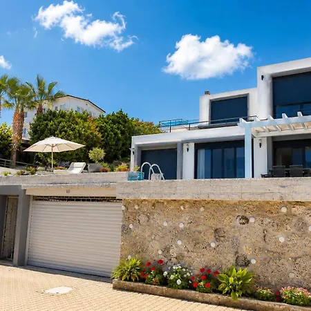 Stunning 3-bedroom Sea View With Private Pool, Garden & Bbq In Yalikavak, *