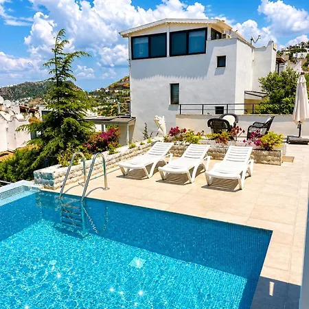 Stunning 3-bedroom Sea View With Private Pool, Garden & Bbq In Yalikavak, Вилла