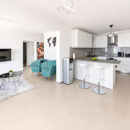 Stunning 3-bedroom Sea View With Private Pool, Garden & Bbq In Yalikavak, *